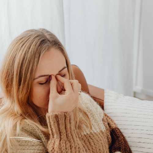 Erfahre, warum Frauenkörper anders reagieren, wie Forschungslücken unsere Gesundheit beeinflussen – und wie Ernährung & Selbstfürsorge dich im Alltag stärken können.