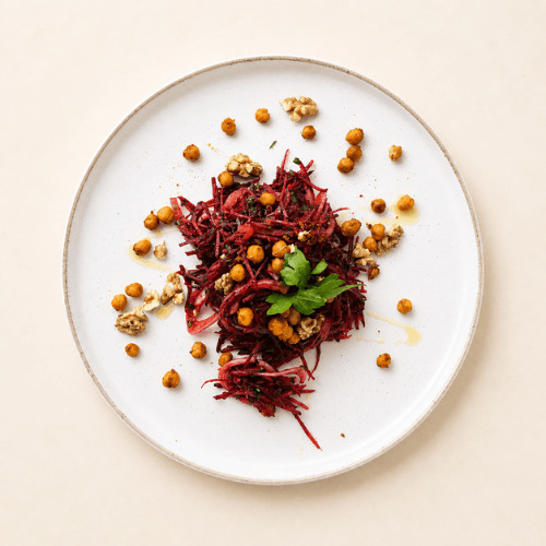 Vegane Salate für stabile Energie mit pflanzlichem Protein, gesunden Fetten und frischem Gemüse, ideal zur Blutzuckerbalance und gegen Heißhunger im Alltag